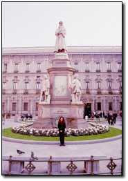 [Leonardo Da Vinci Statue - Milan.jpg]