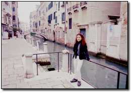 [Canal Scene 02 - Venice.jpg]